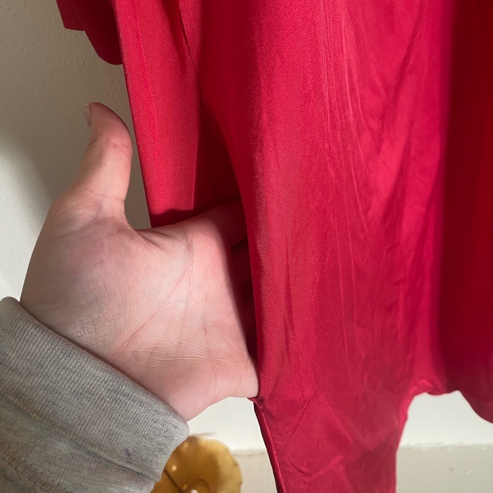 Vintage ShadowLine Red Button Up Robe - Picture 3 of 8